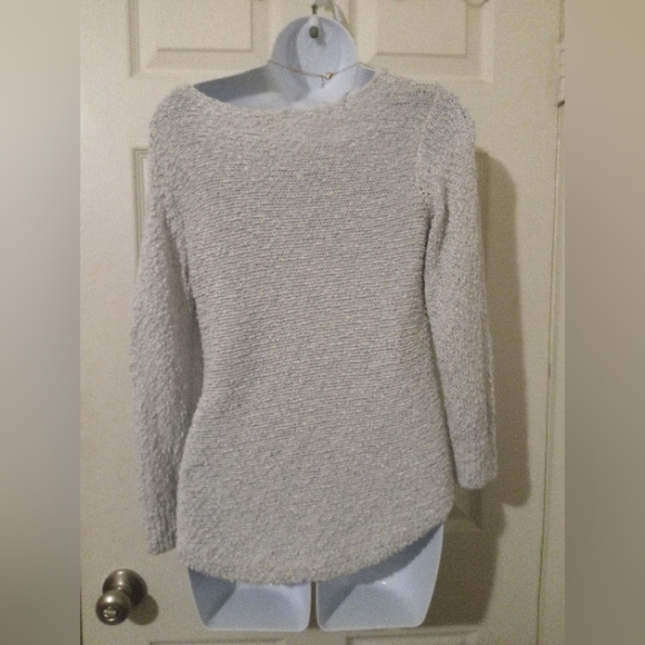 Club Monaco white 🤍 sweater - Picture 2 of 3